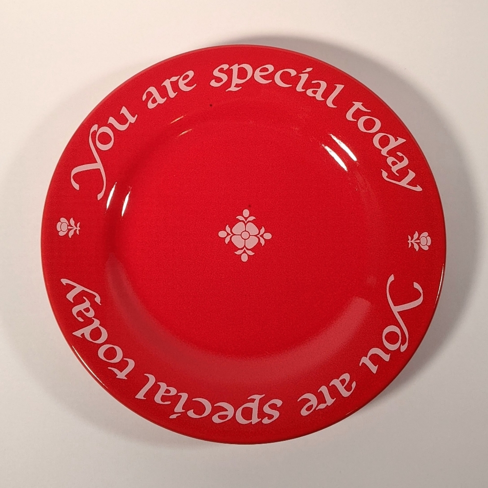 Original Red Plate 10.5in special Waechtersbach